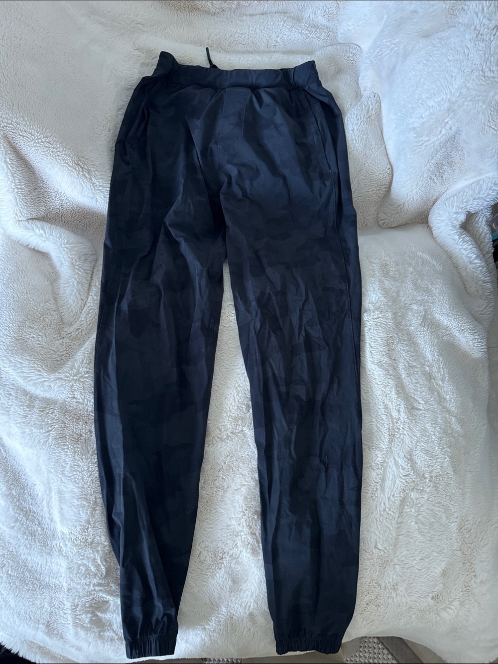 Lululemon Black Camo Joggers in Tall Length